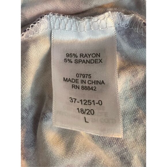 Roman’s size 18 V-Neck short sleeve tunic asymmetrical hem. - Picture 4 of 5